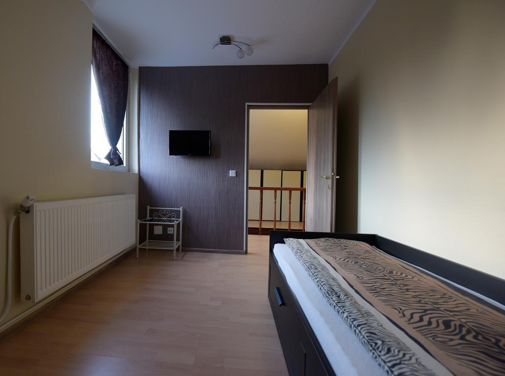 H & V Residence - Split Level Apartment Αράντ Εξωτερικό φωτογραφία